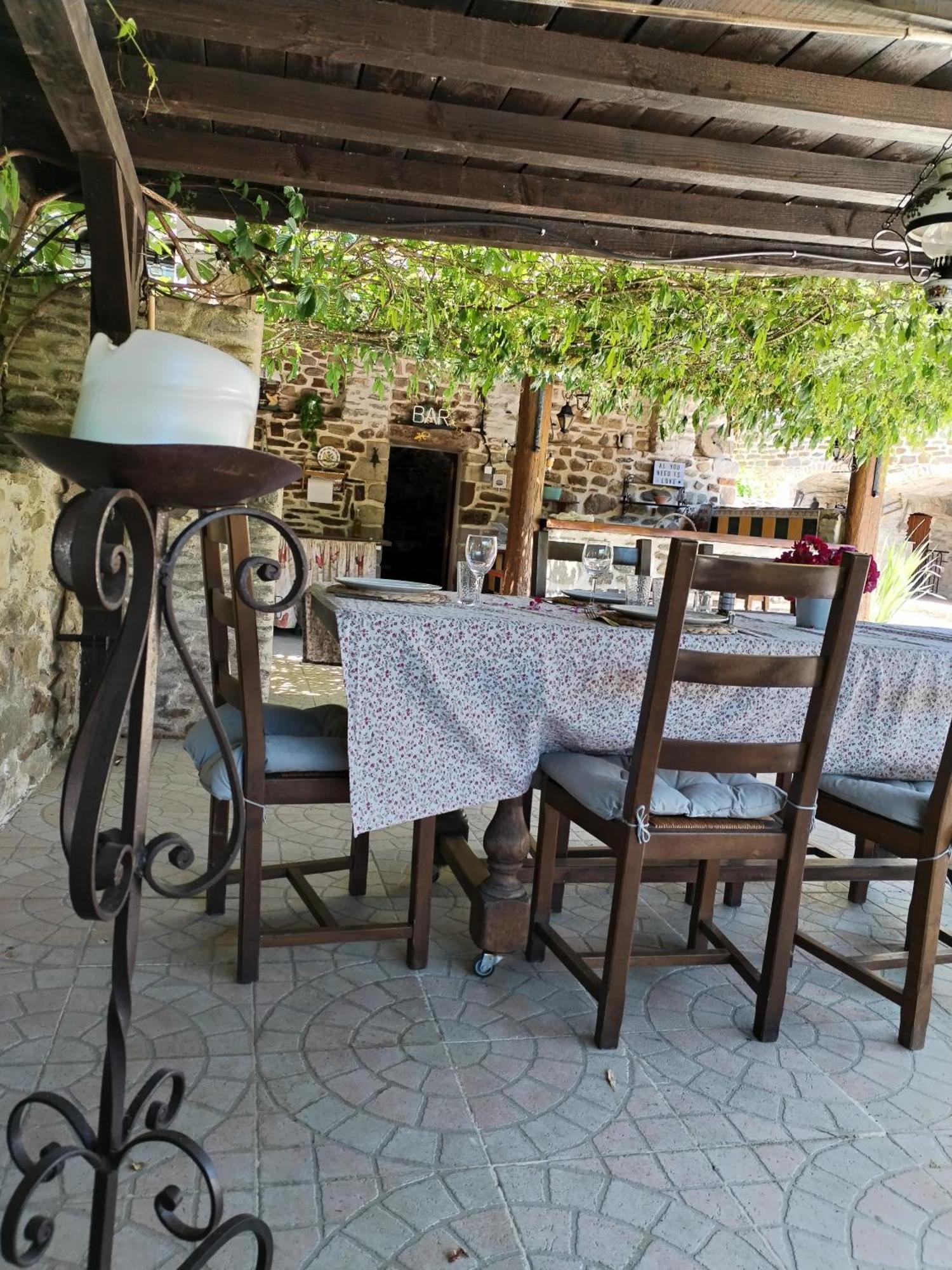 Mes Maisons Gardoises, Two Gites Sleeping 13 With Two Private Pools, Kids Room, Laundry, Disco, Free Wifi, Linen And Dog'S Are Welcome Gagnieres Экстерьер фото