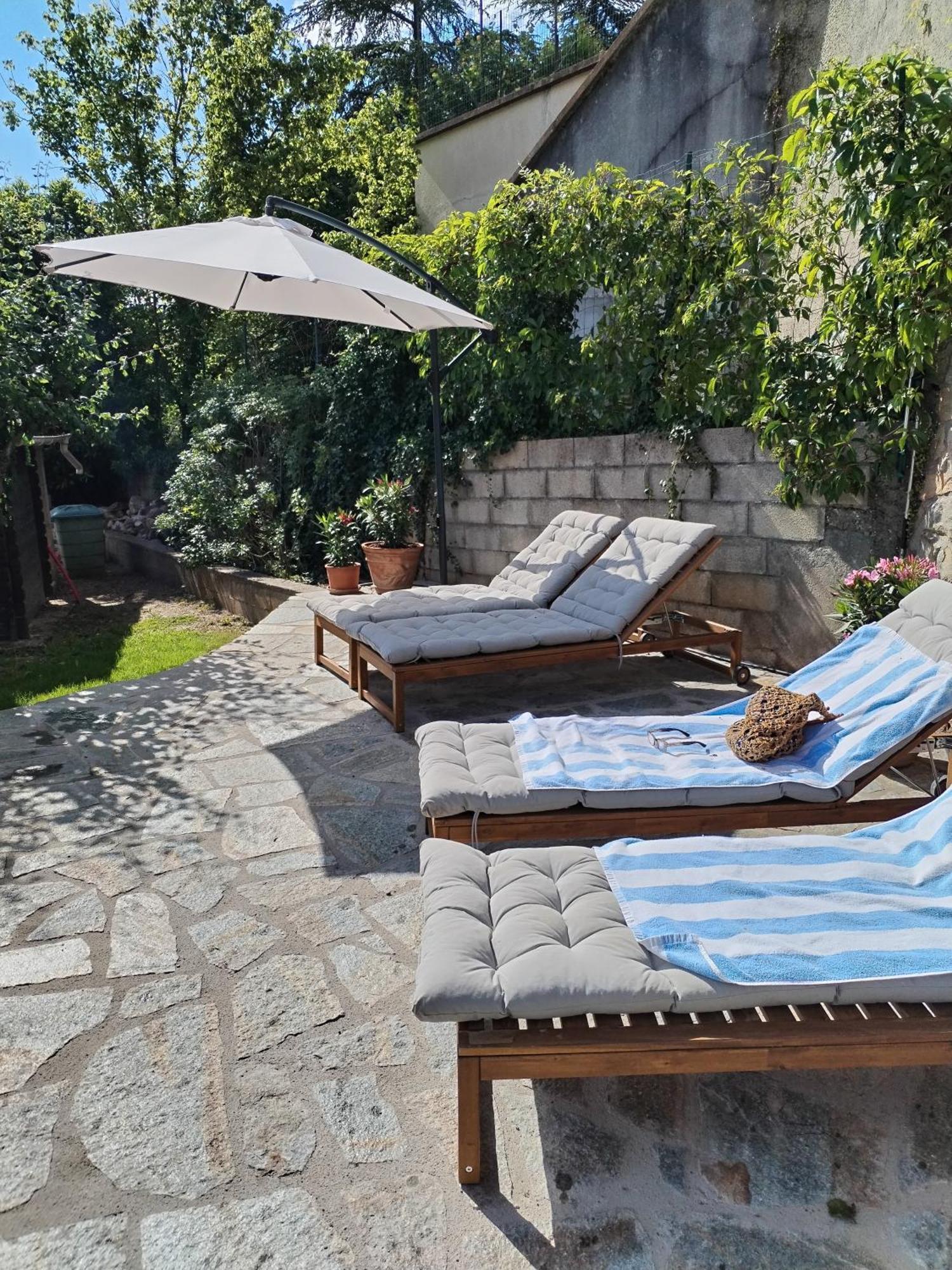 Mes Maisons Gardoises, Two Gites Sleeping 13 With Two Private Pools, Kids Room, Laundry, Disco, Free Wifi, Linen And Dog'S Are Welcome Gagnieres Экстерьер фото